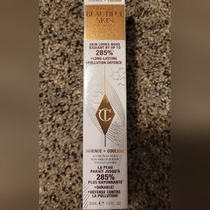 NIB Charlotte Tilbury Beautiful Skin Foundation shade 4 neutral